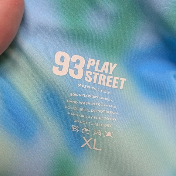 NEW 93 Play Street Sadie Blue Tropical Wave Bikini Top Size XL - Picture 8 of 9